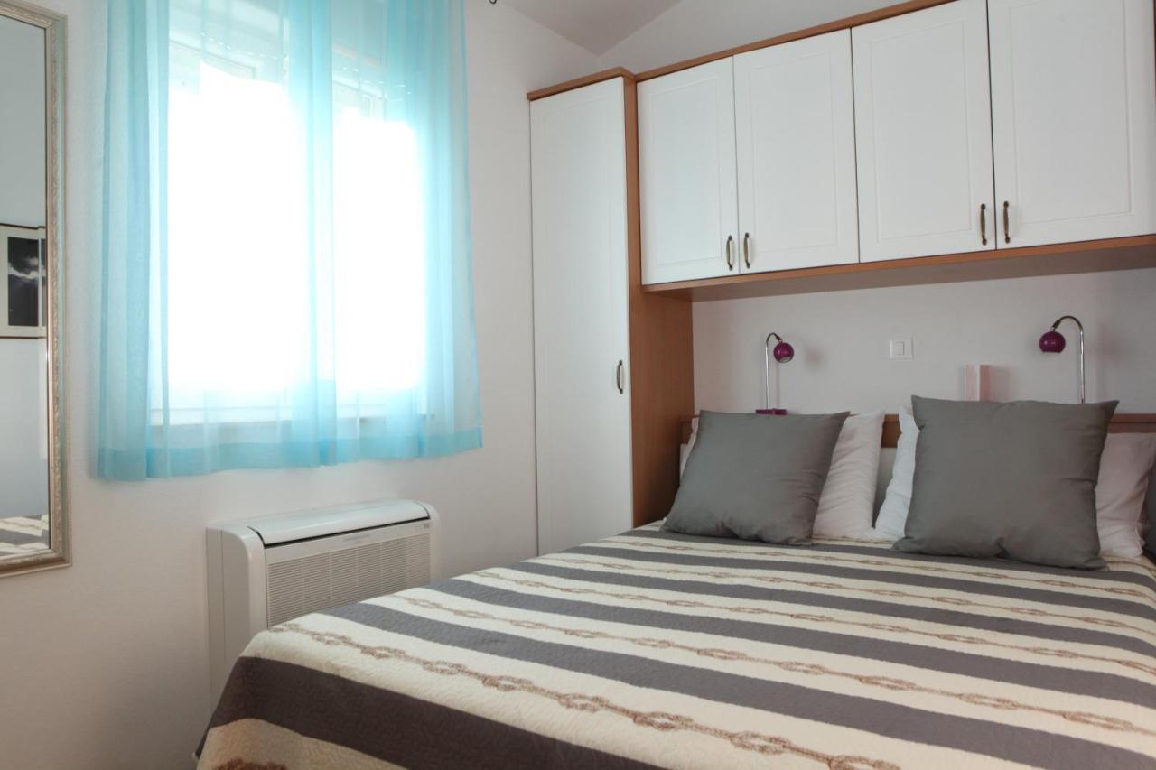 Apartments Sea View Kožino エクステリア 写真